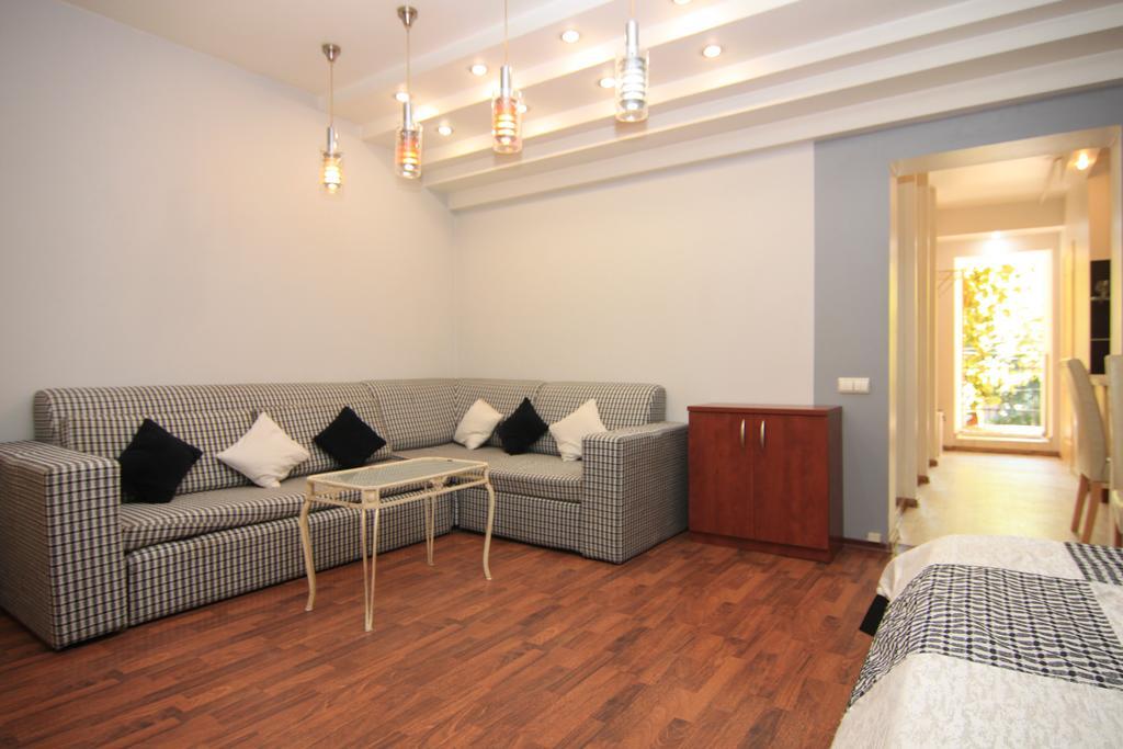 Apart-Hotel On Preobrajenskaya 24 Odesa Exterior photo